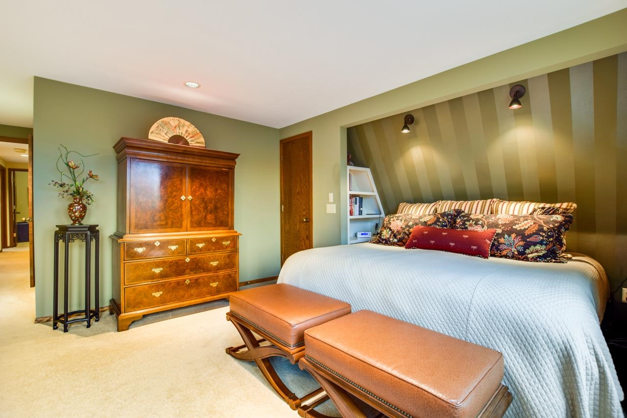 4923 Foxfire Trail