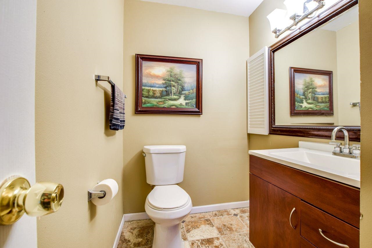 6249 Charing Cross Lane C