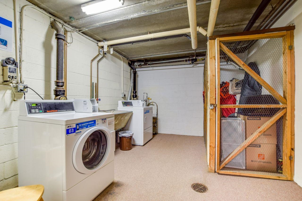 6249 Charing Cross Lane C