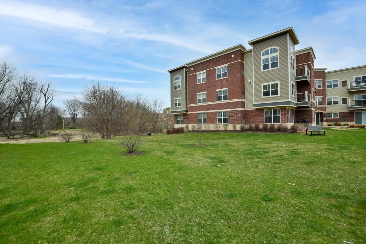 5194 Sassafras Drive 110