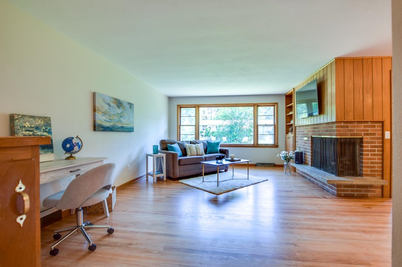 5205 South Hill Drive