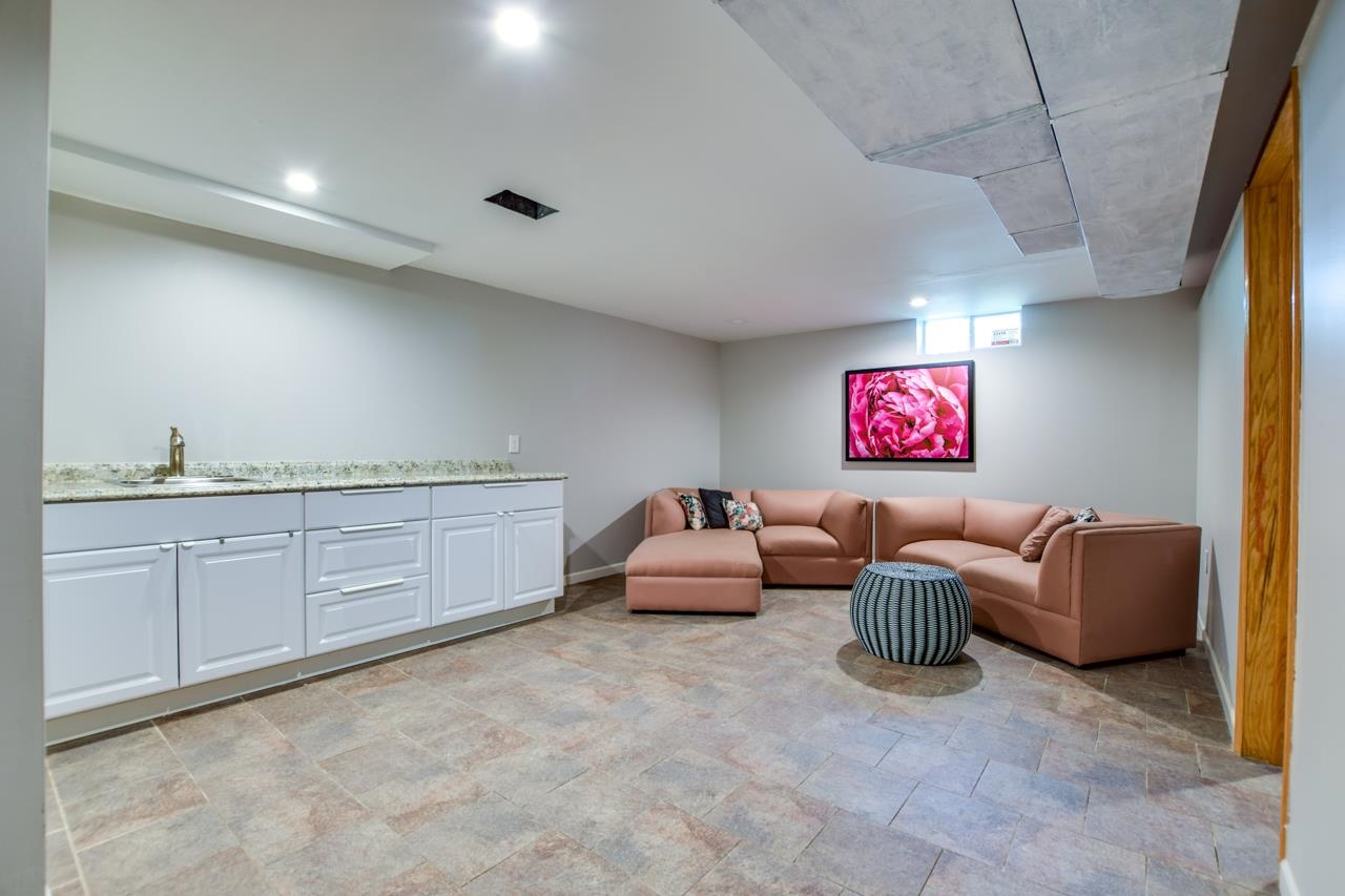 5205 South Hill Drive