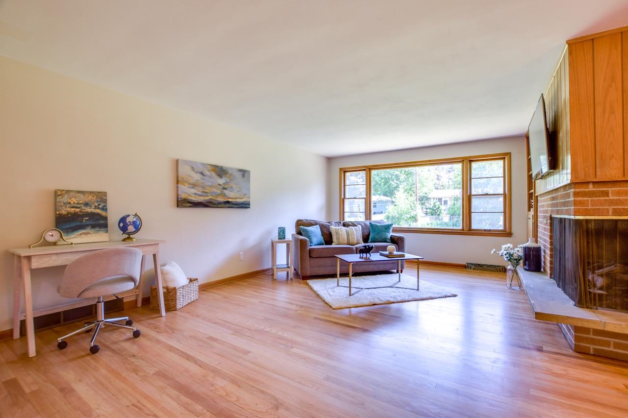 5205 South Hill Drive