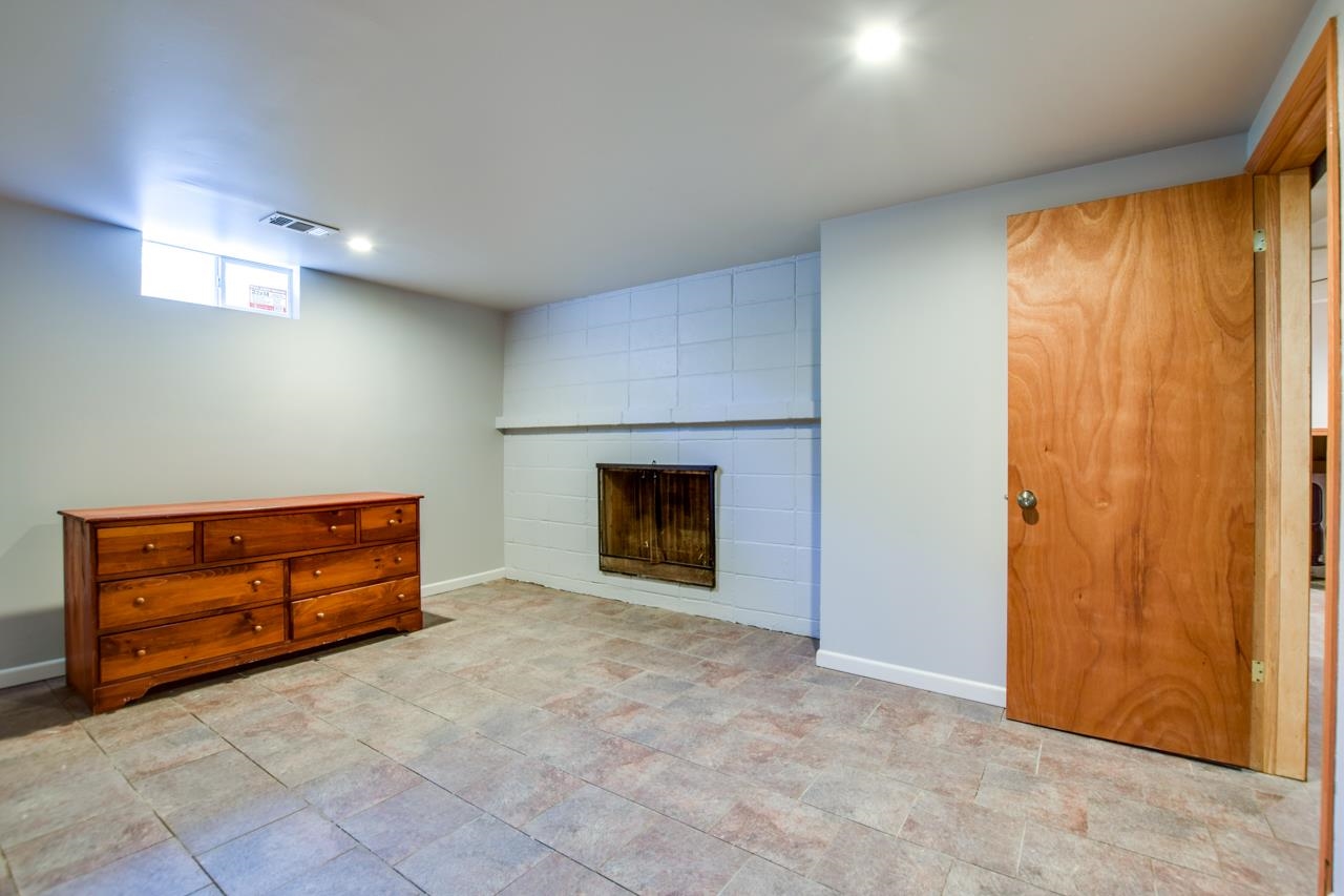 5205 South Hill Drive