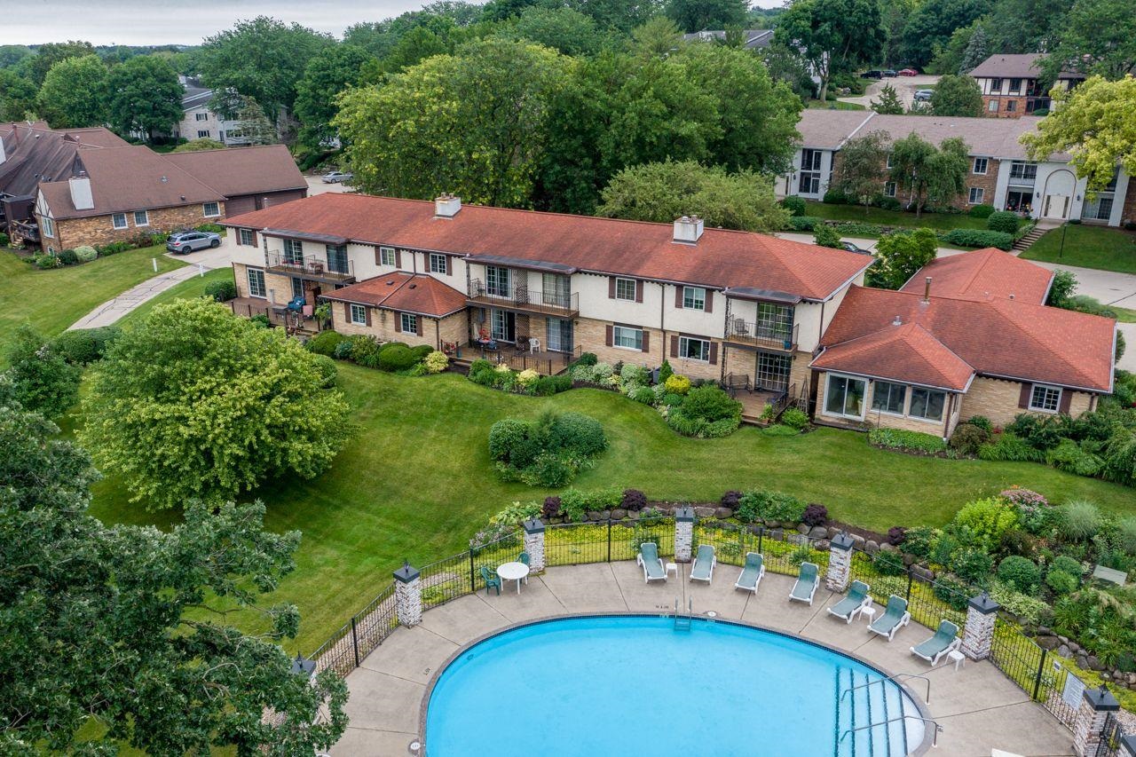 48 Golf Course Road