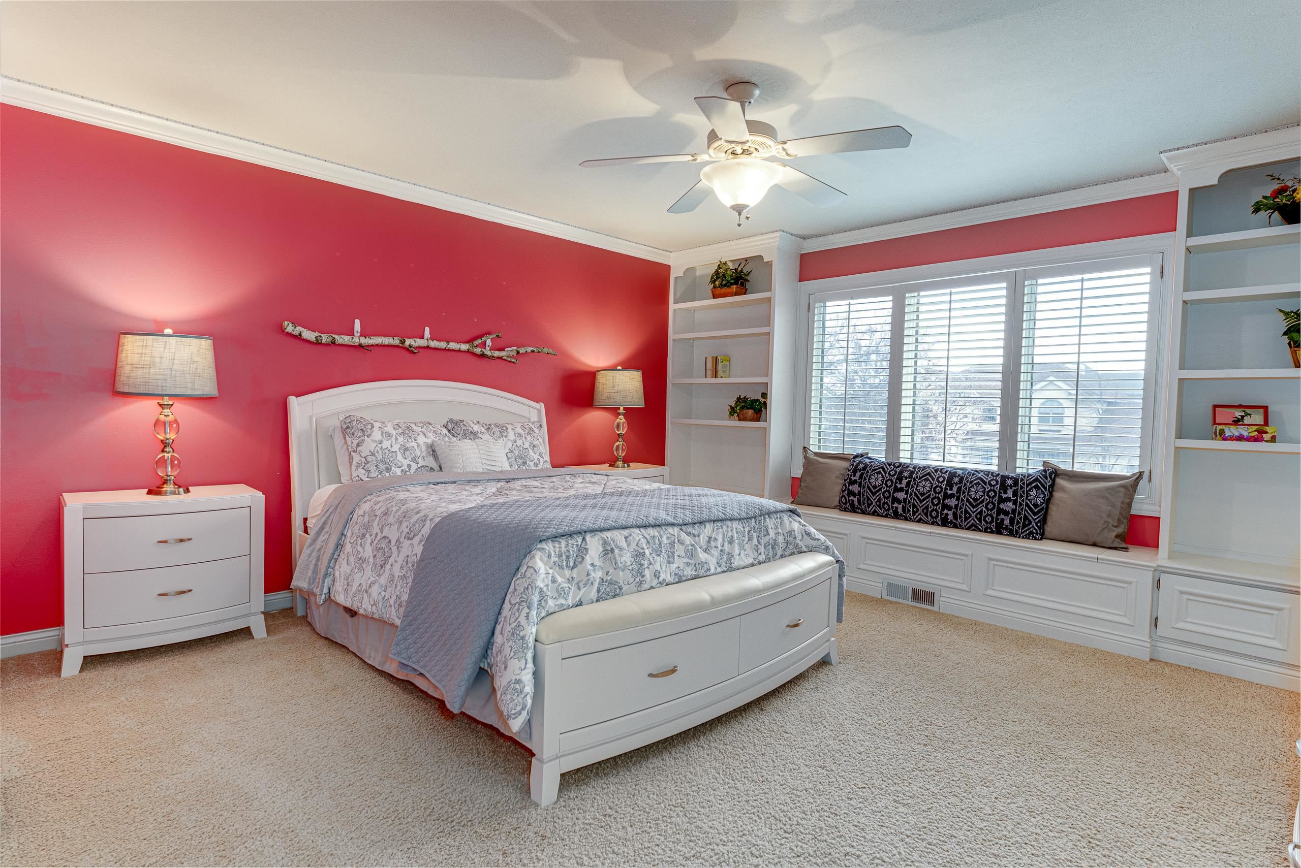 929 Winding Way
