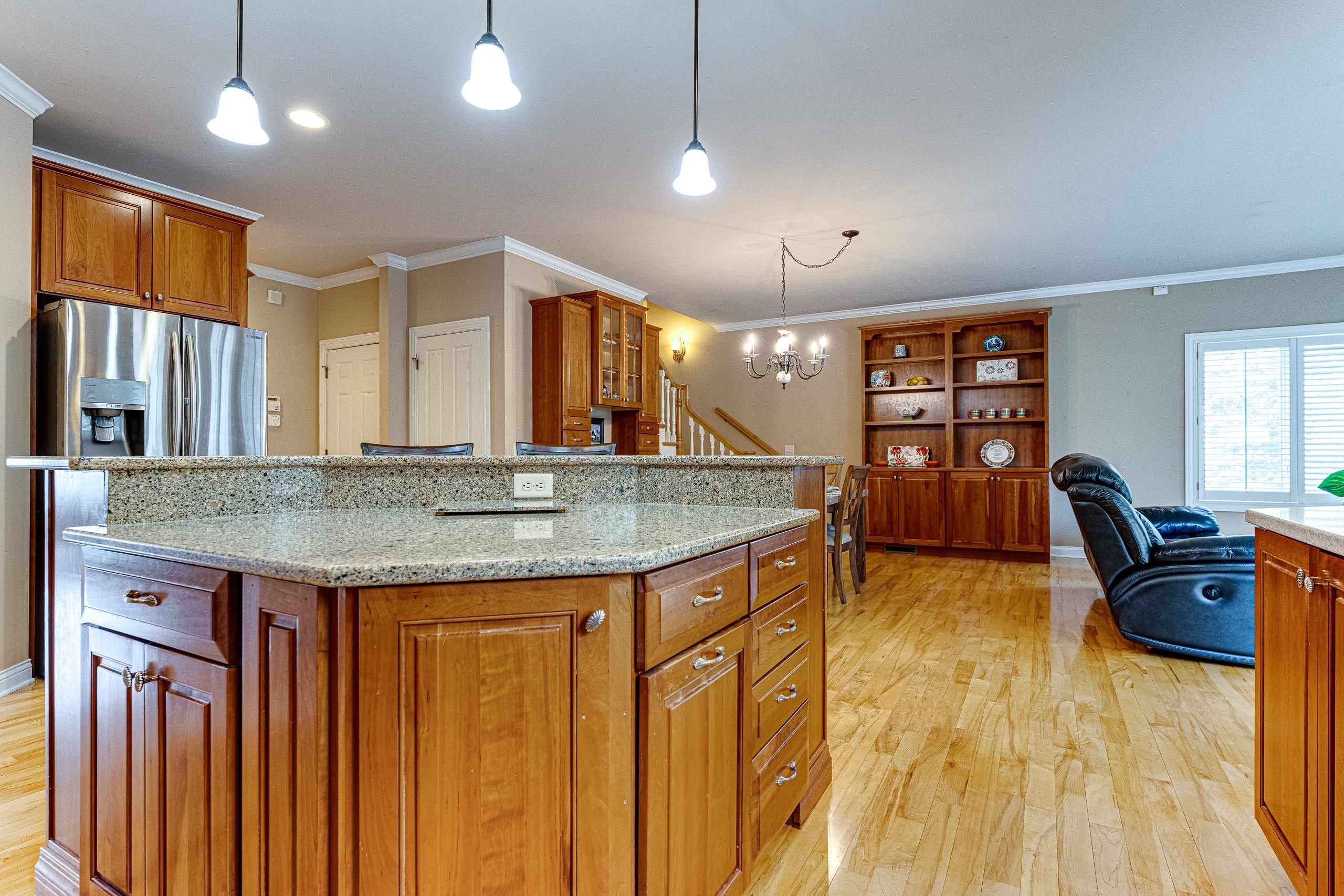 929 Winding Way