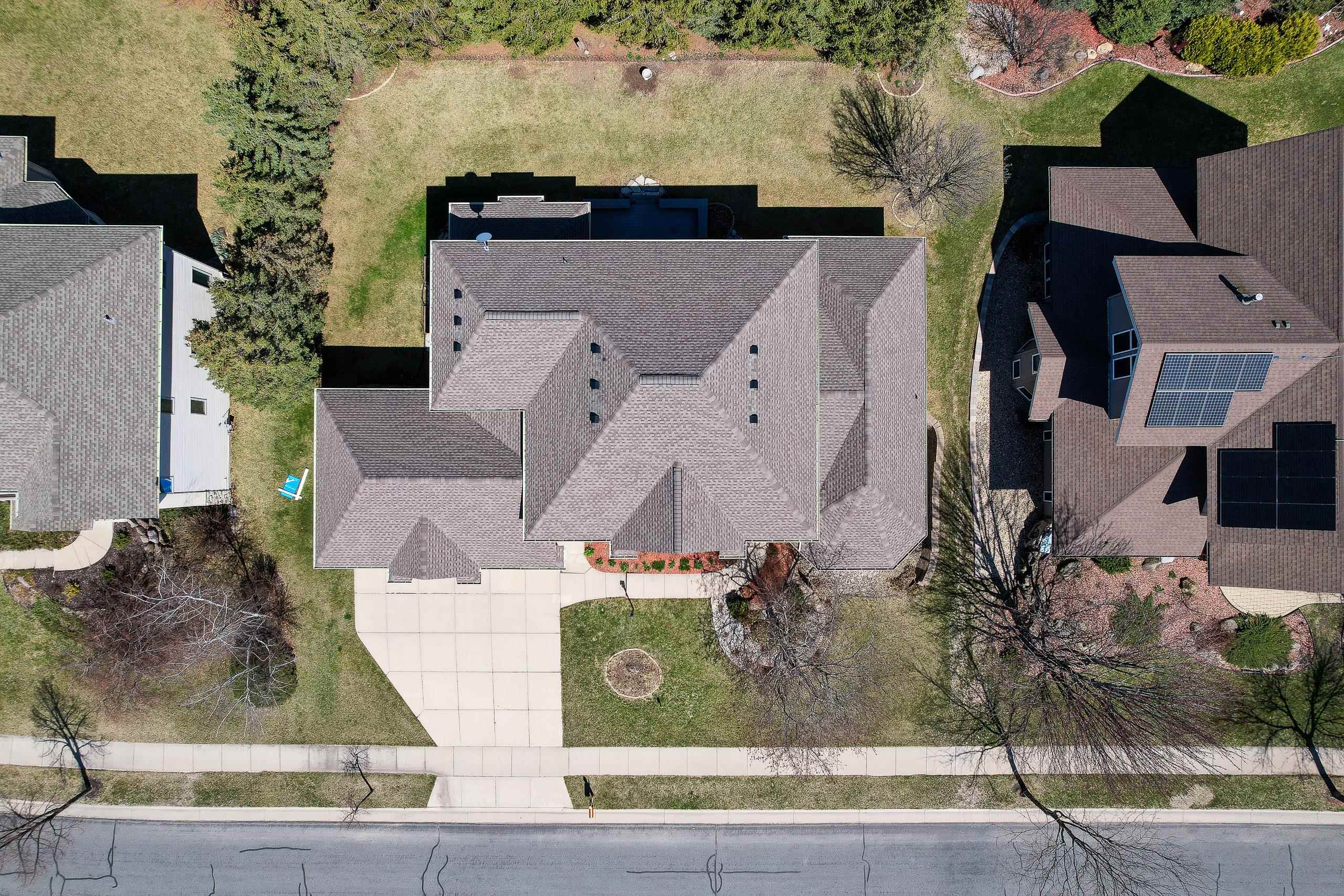 929 Winding Way