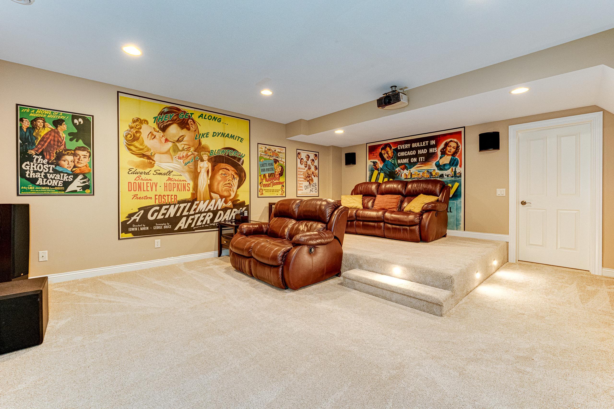 929 Winding Way