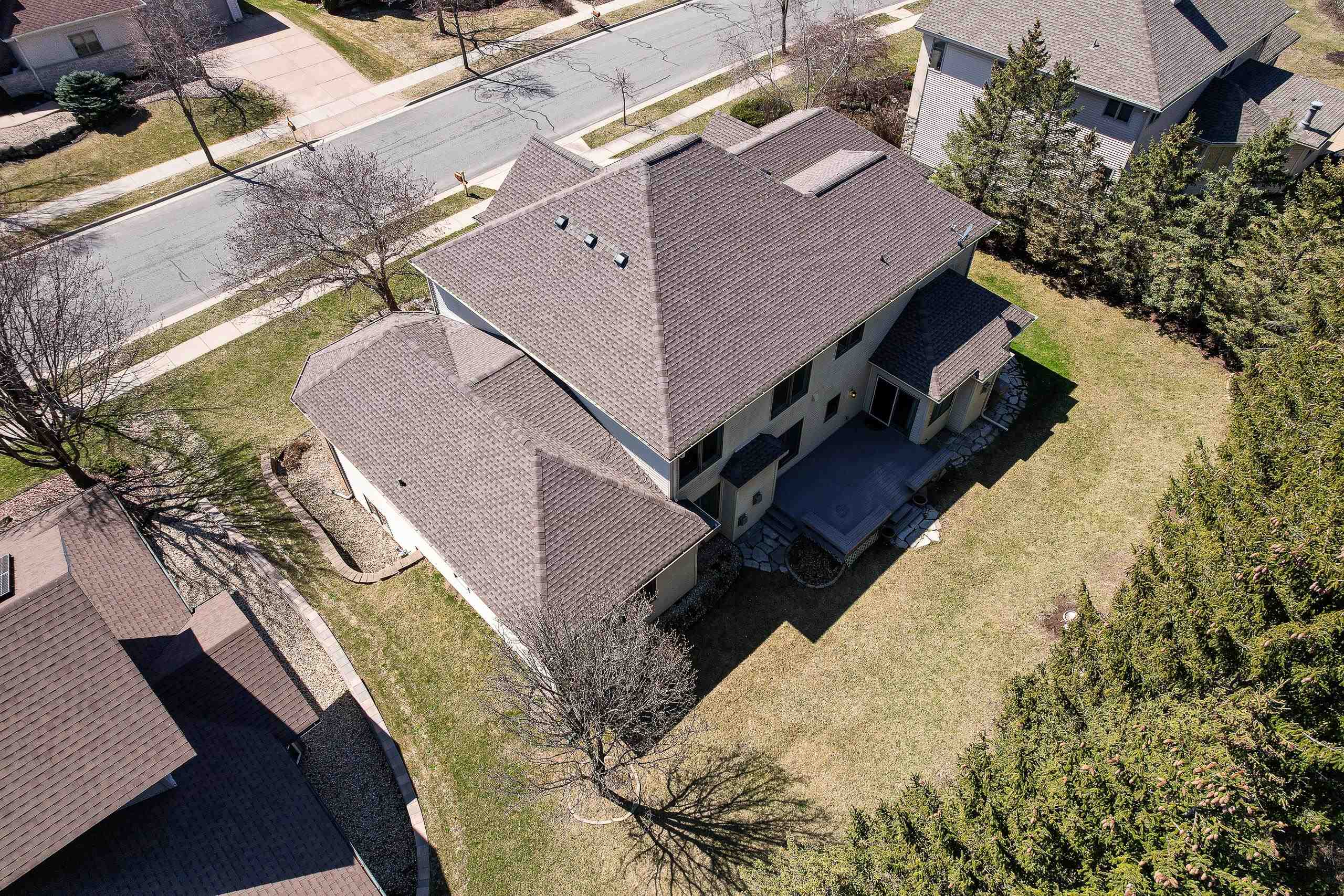 929 Winding Way