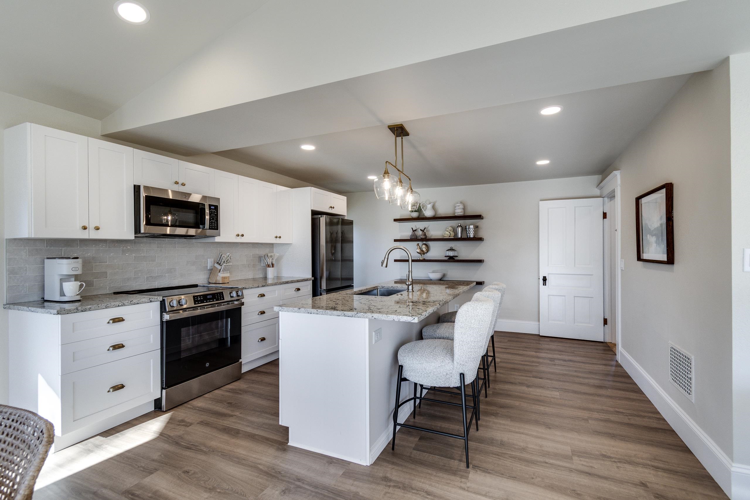 7223 University Avenue