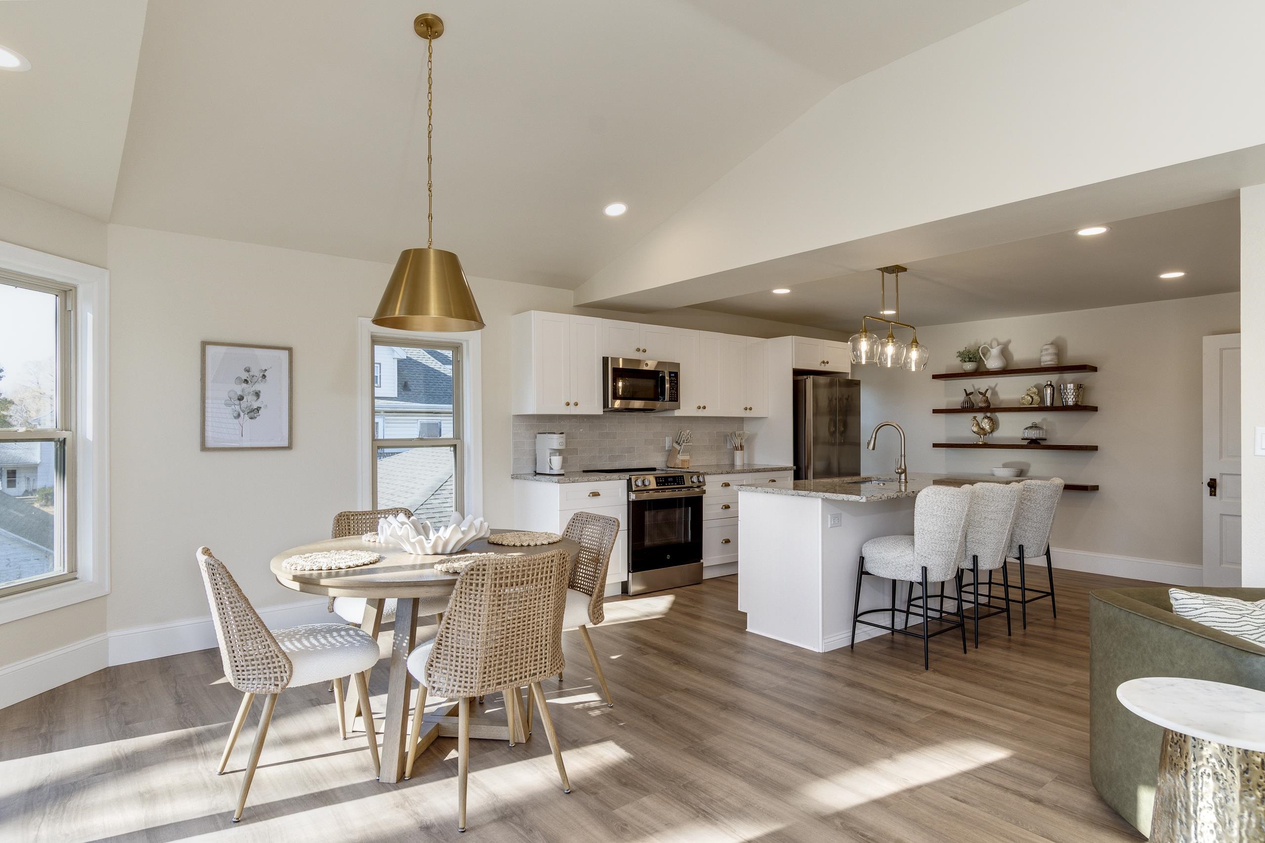 7223 University Avenue