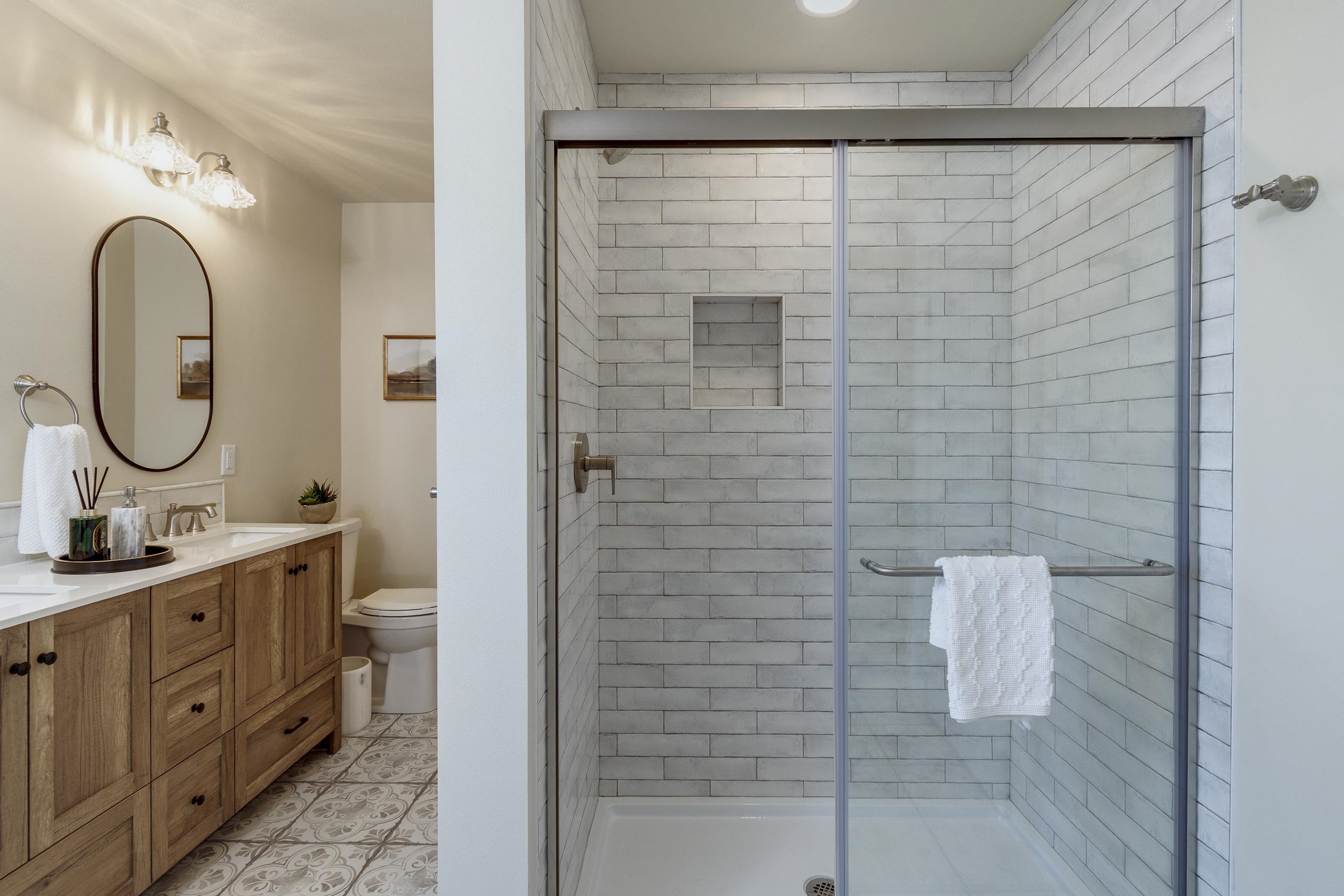 7223 University Avenue