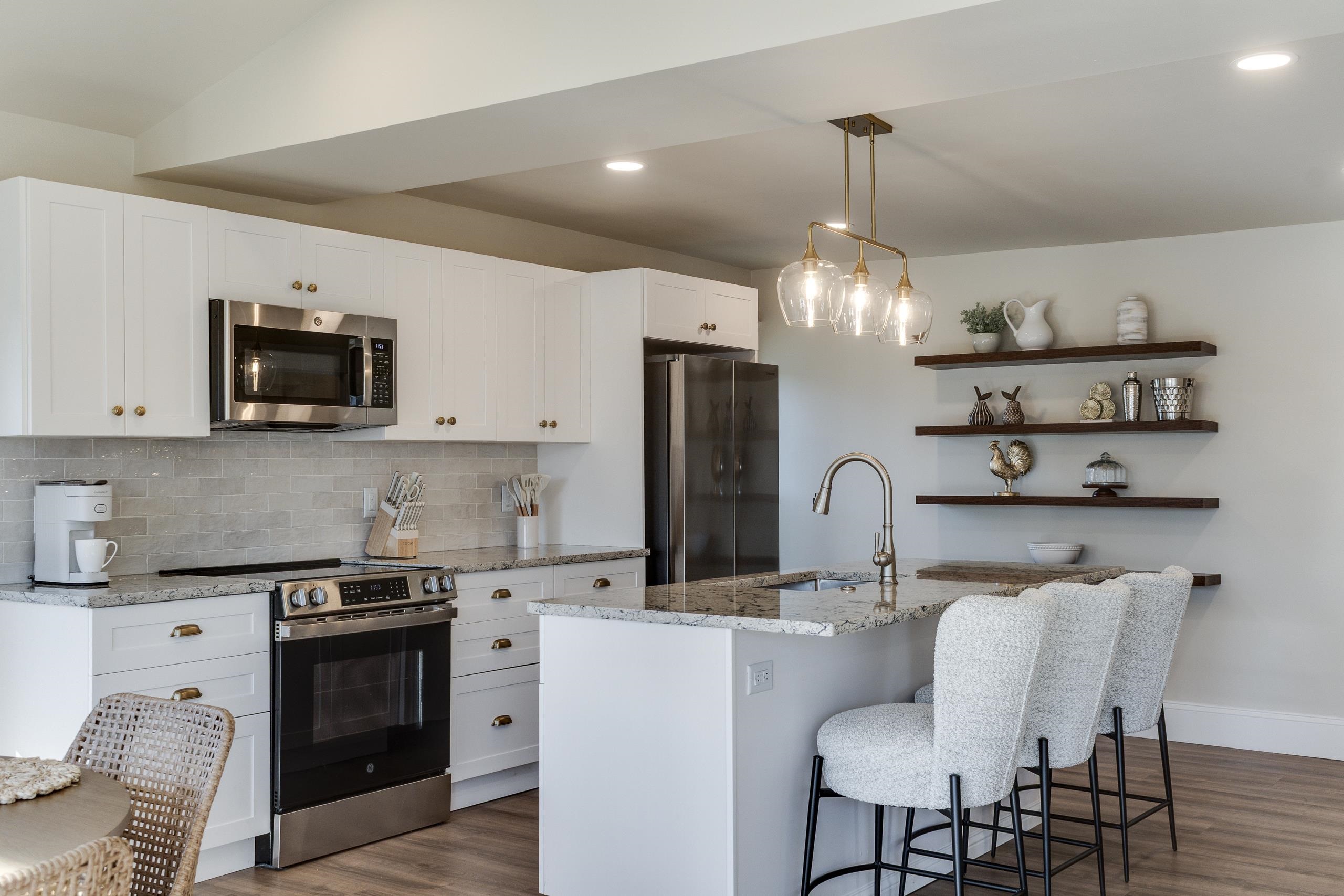 7223 University Avenue