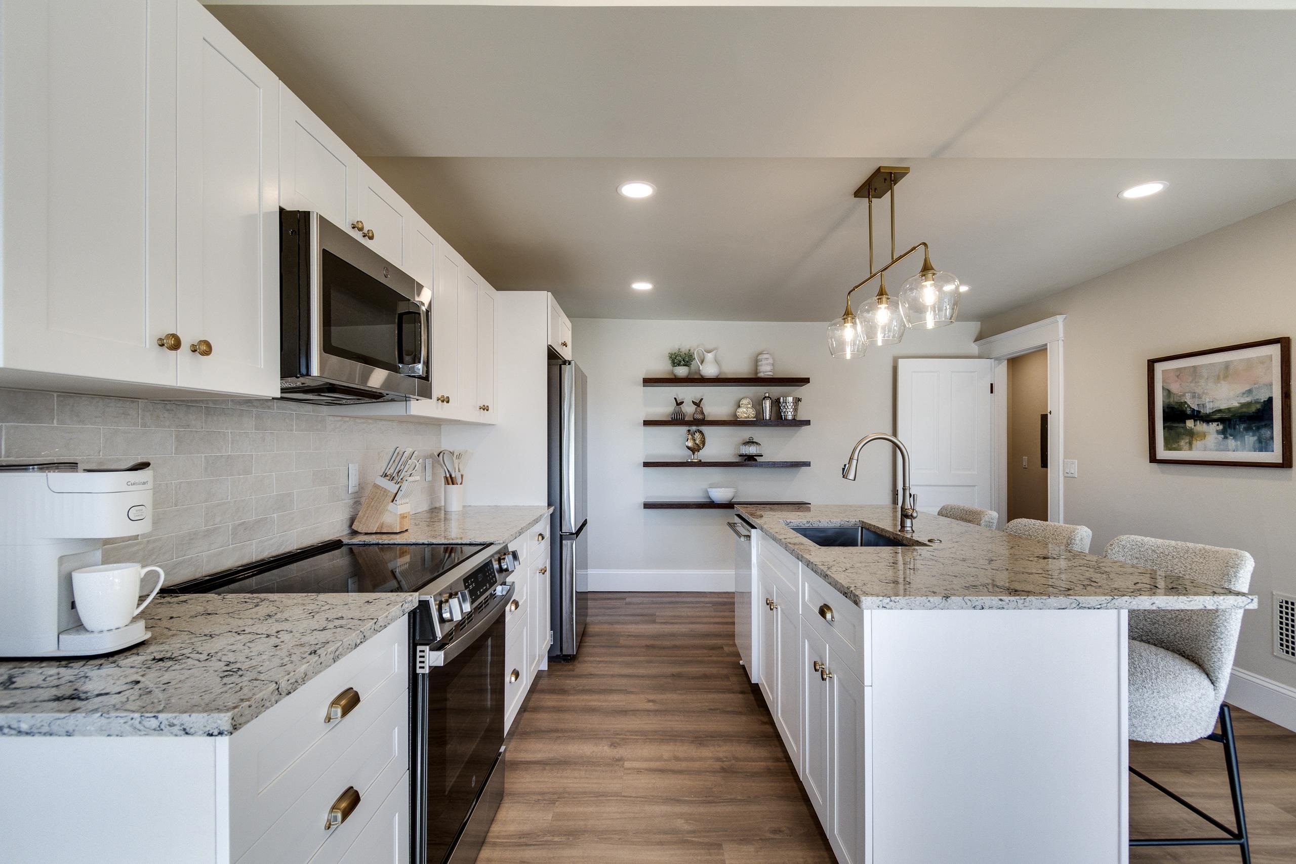 7223 University Avenue