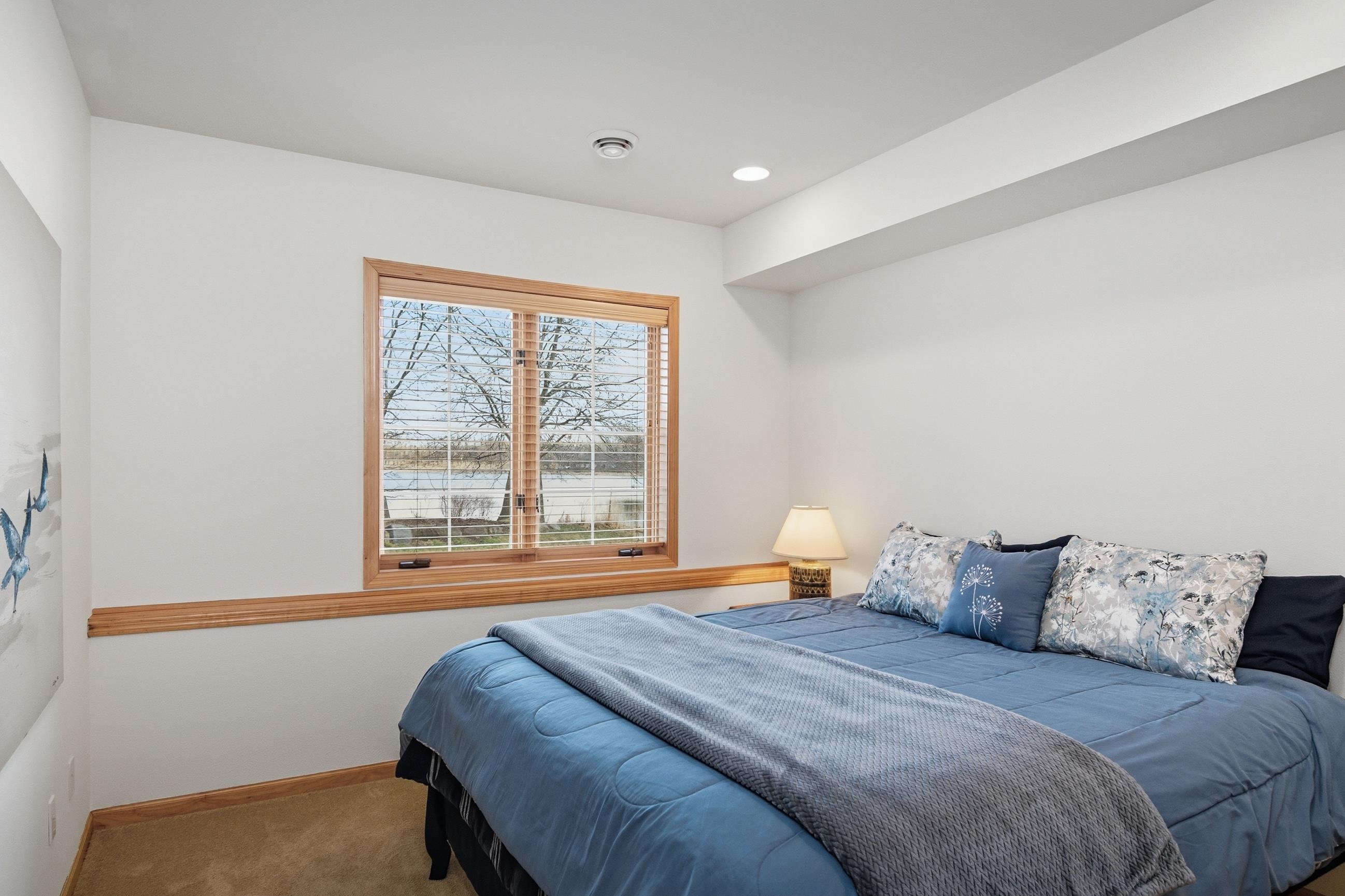 1615 Pond View Court