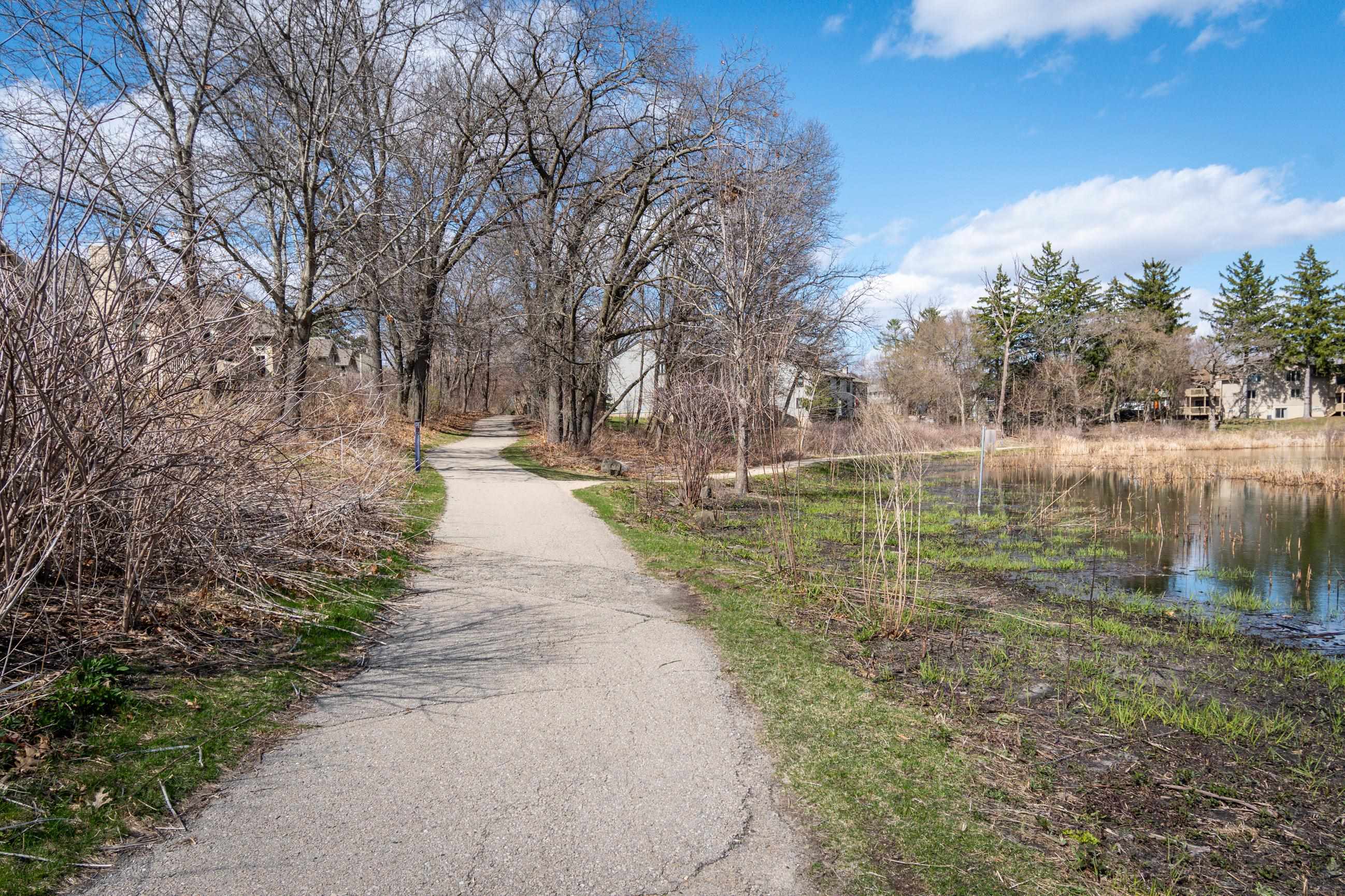 1615 Pond View Court