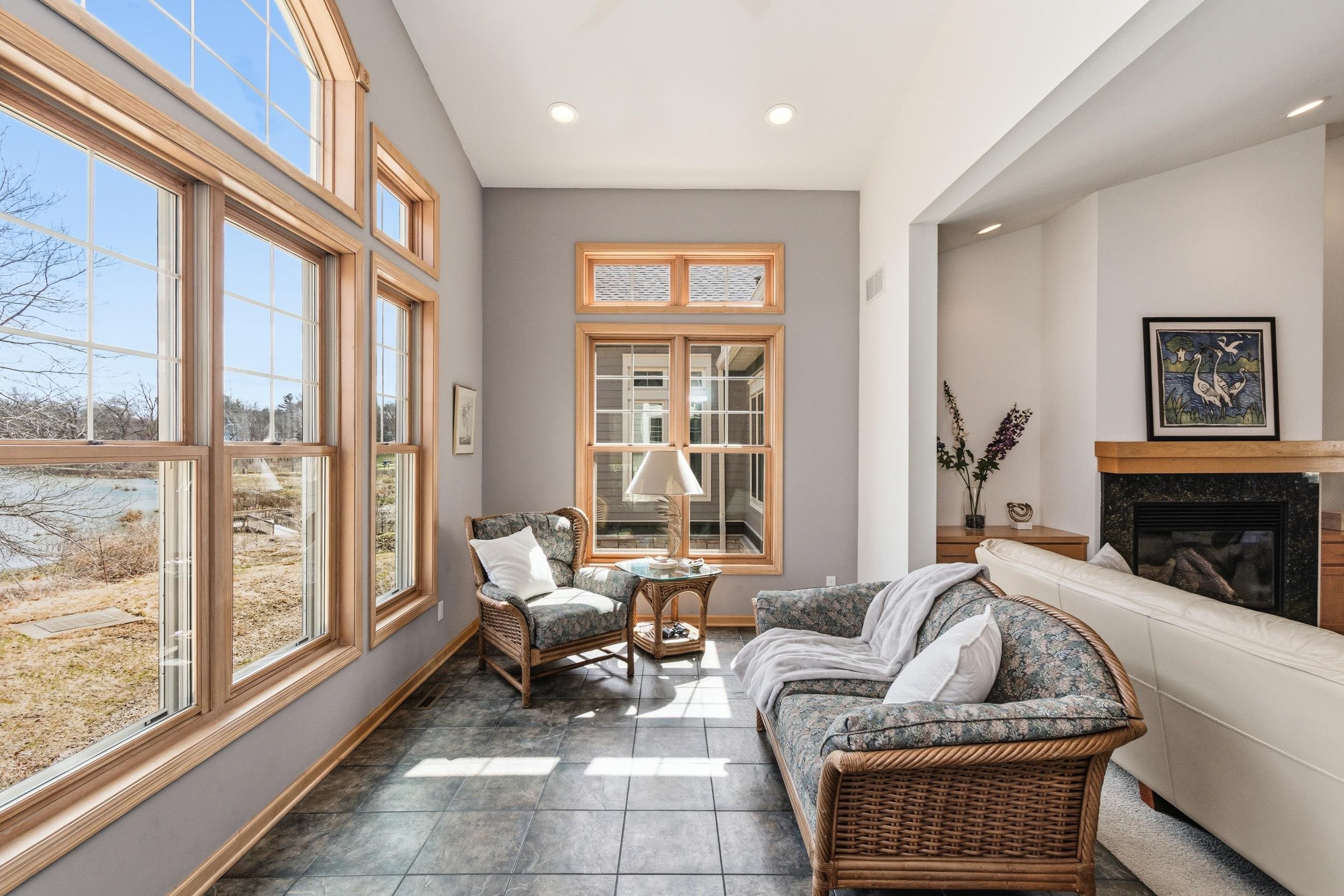 1615 Pond View Court