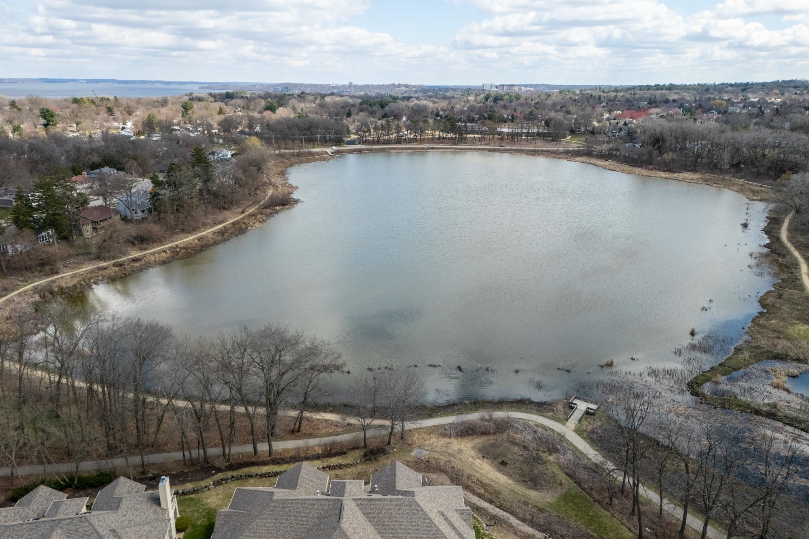 1615 Pond View Court