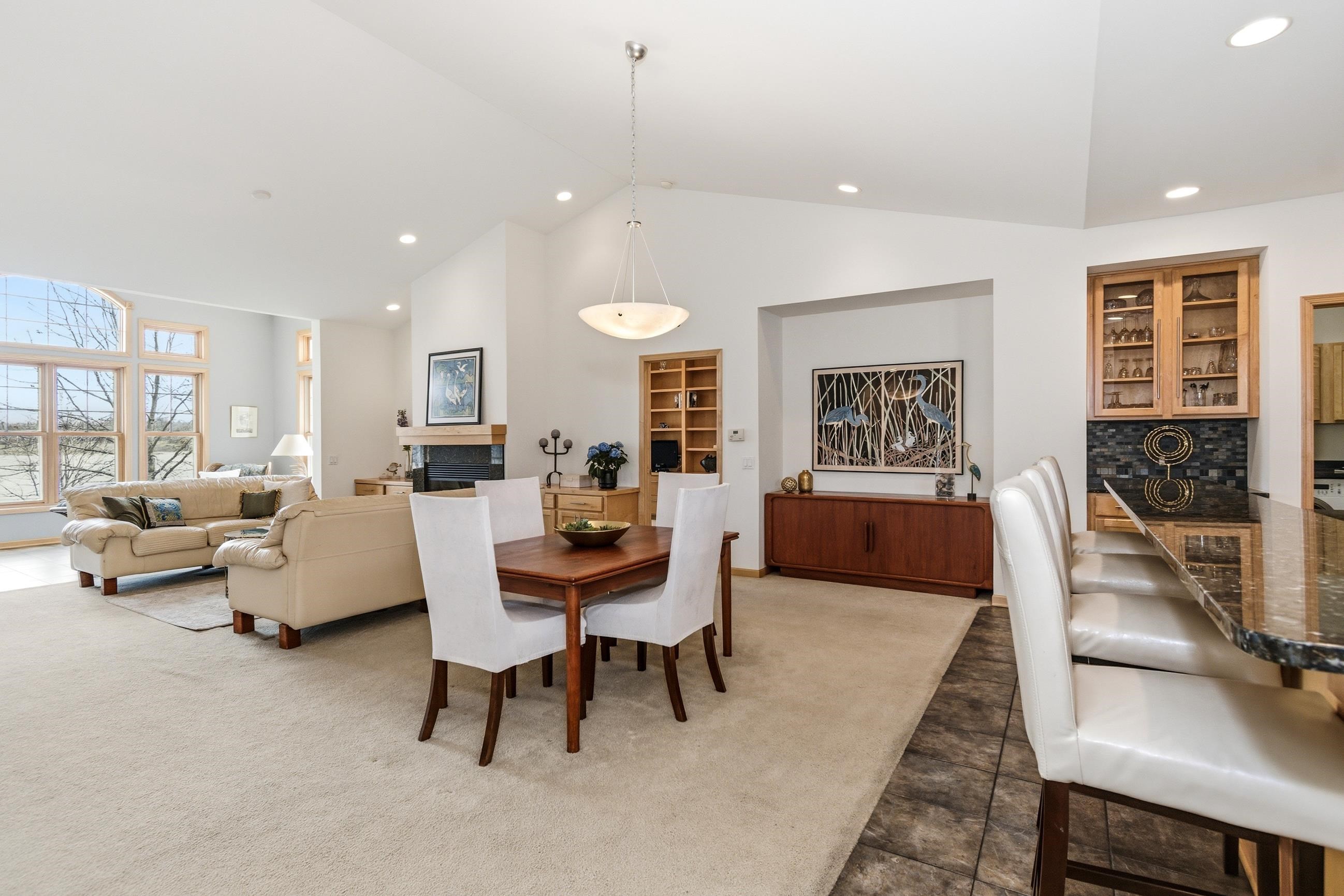 1615 Pond View Court