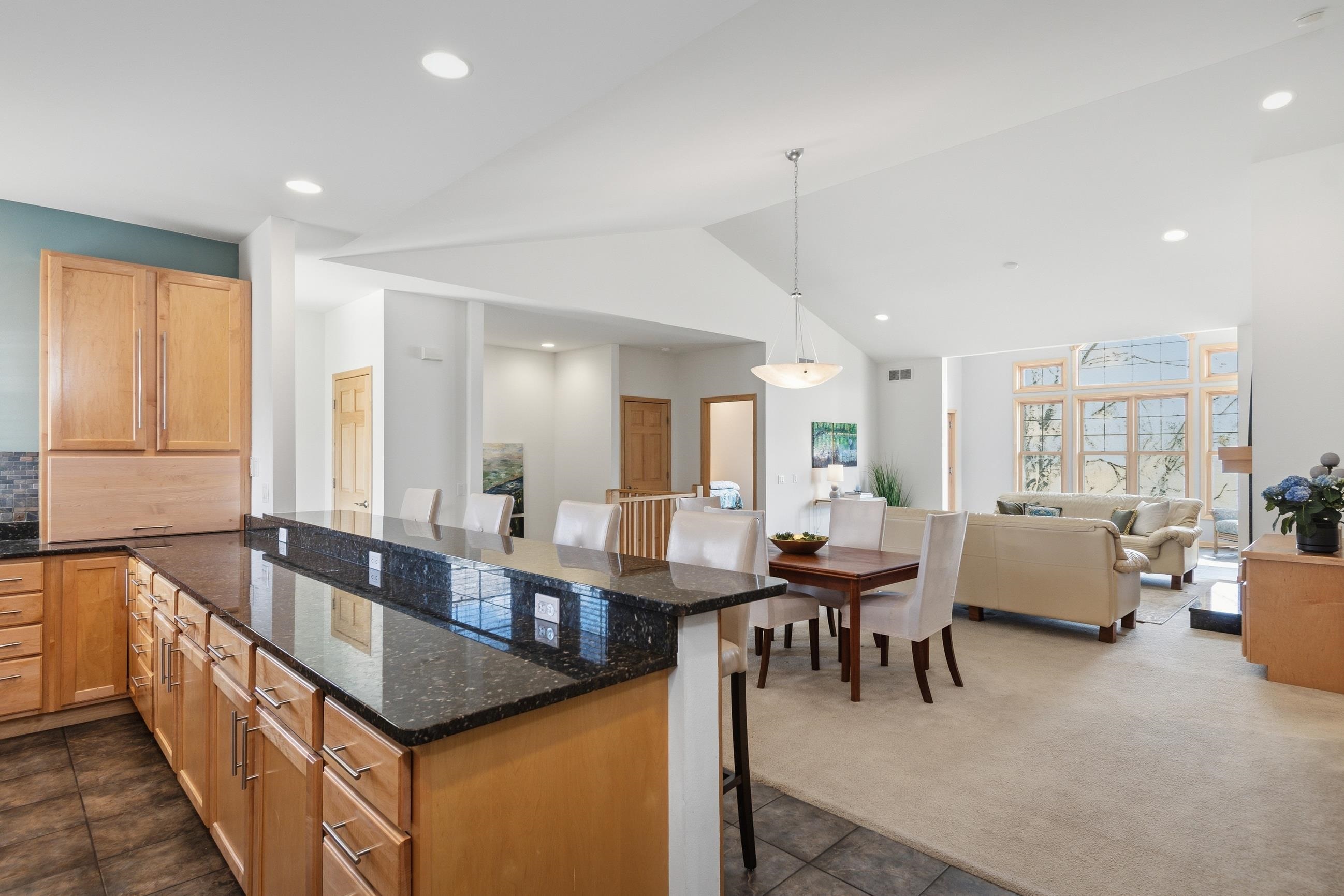 1615 Pond View Court