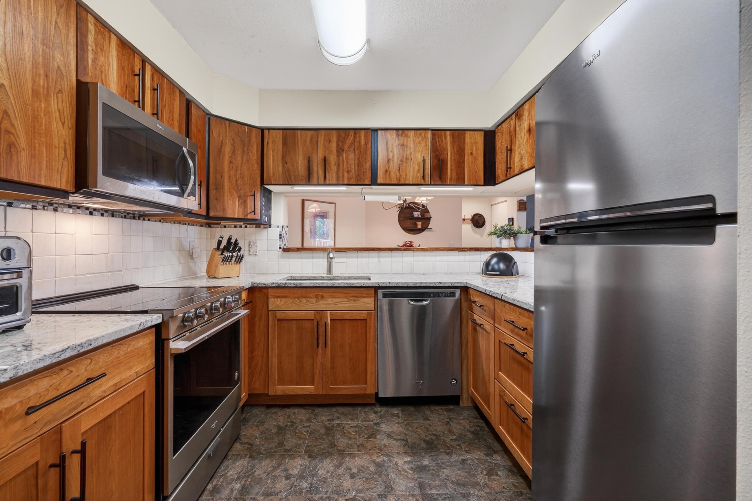 917 Harbor House Drive 7