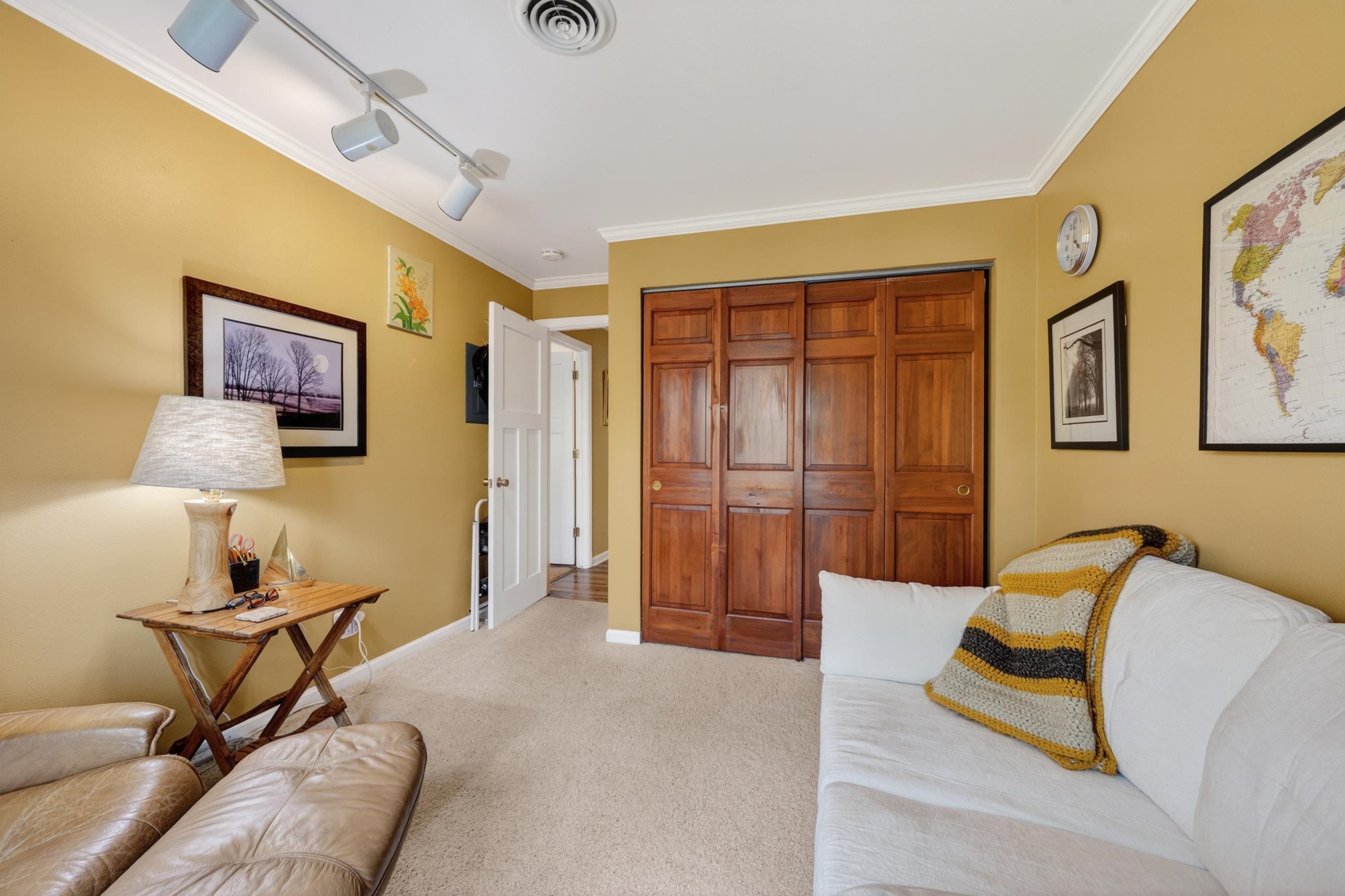 917 Harbor House Drive 7