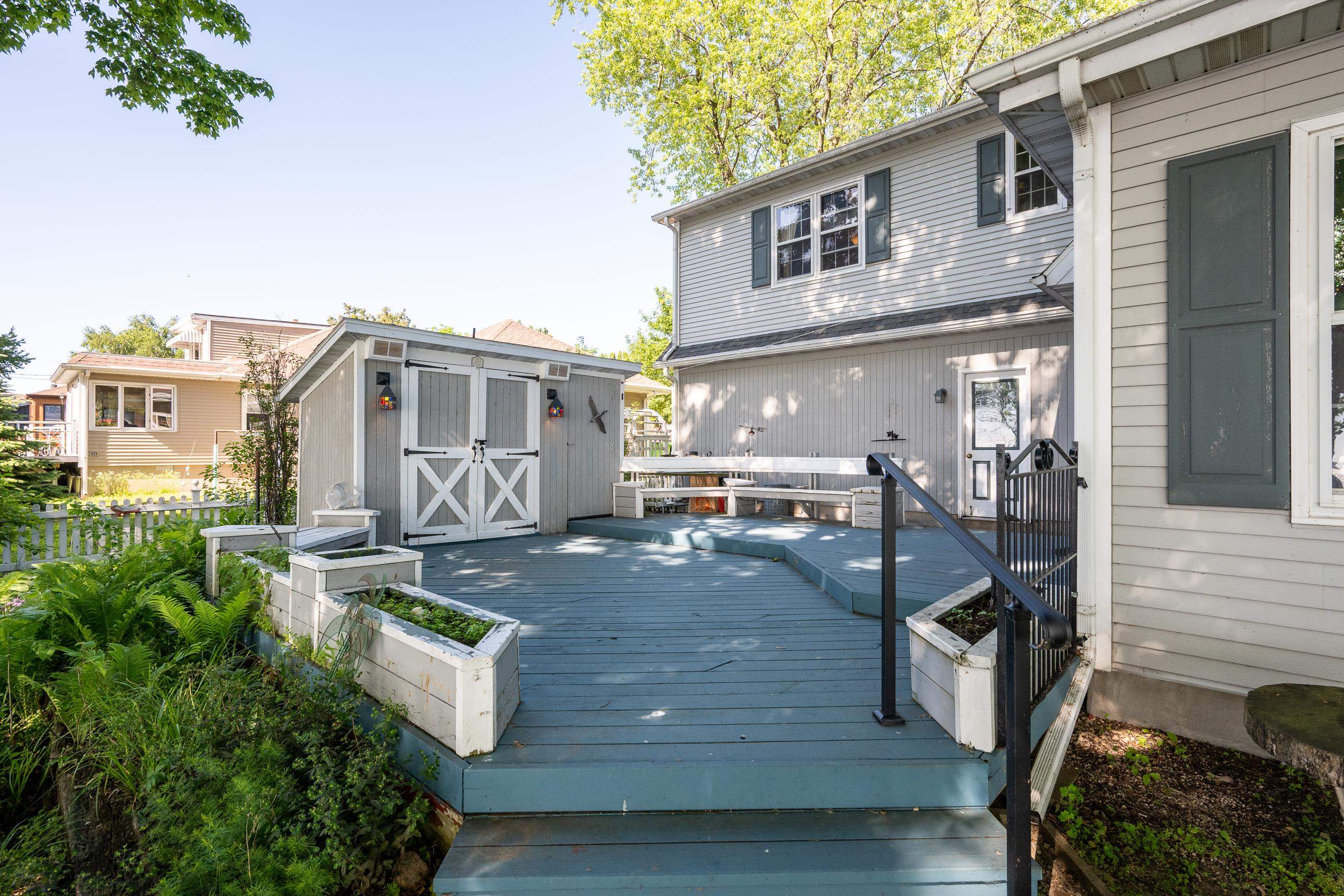 604 Lake Shore Drive