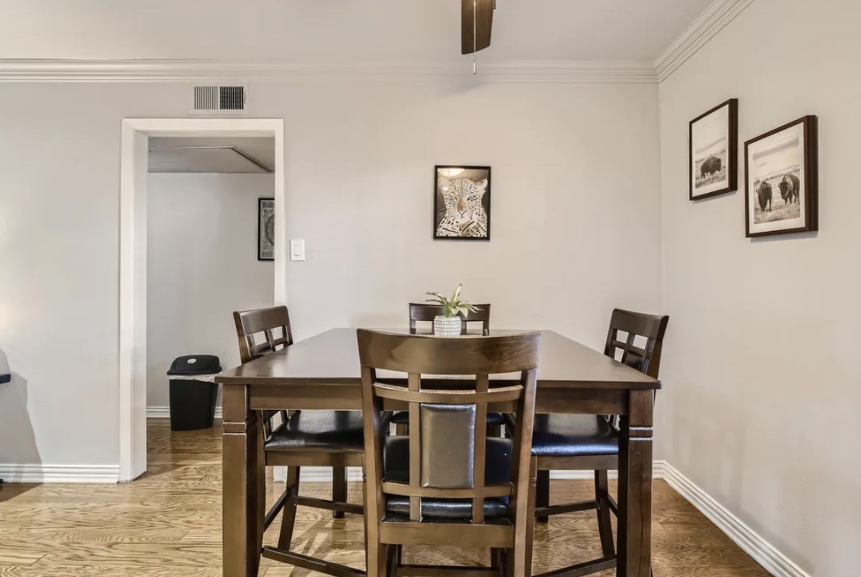 5226 Fleetwood oaks Avenue 115