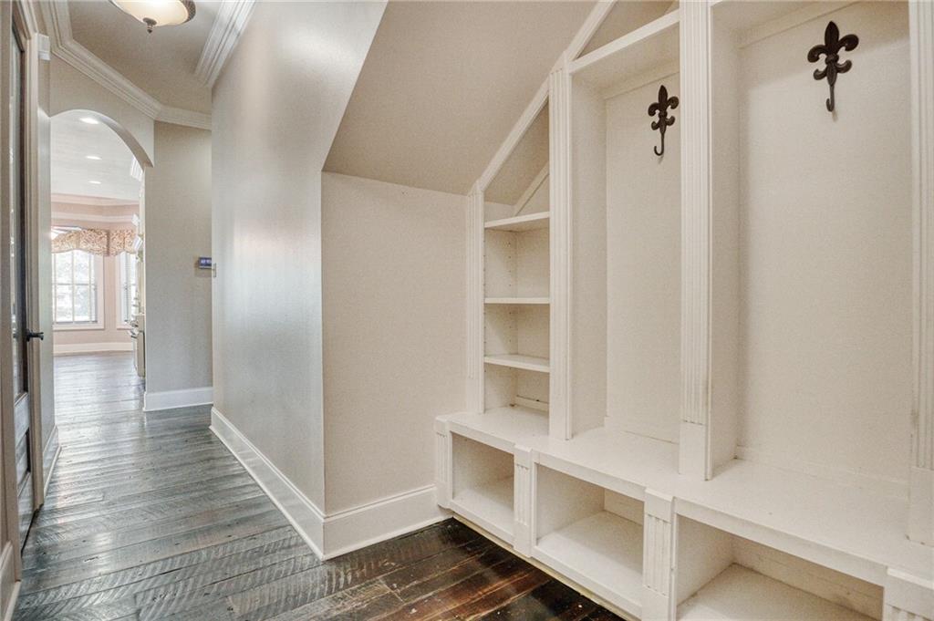 117 HARDWOOD Drive