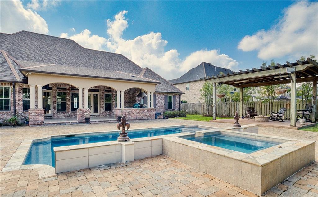 117 HARDWOOD Drive
