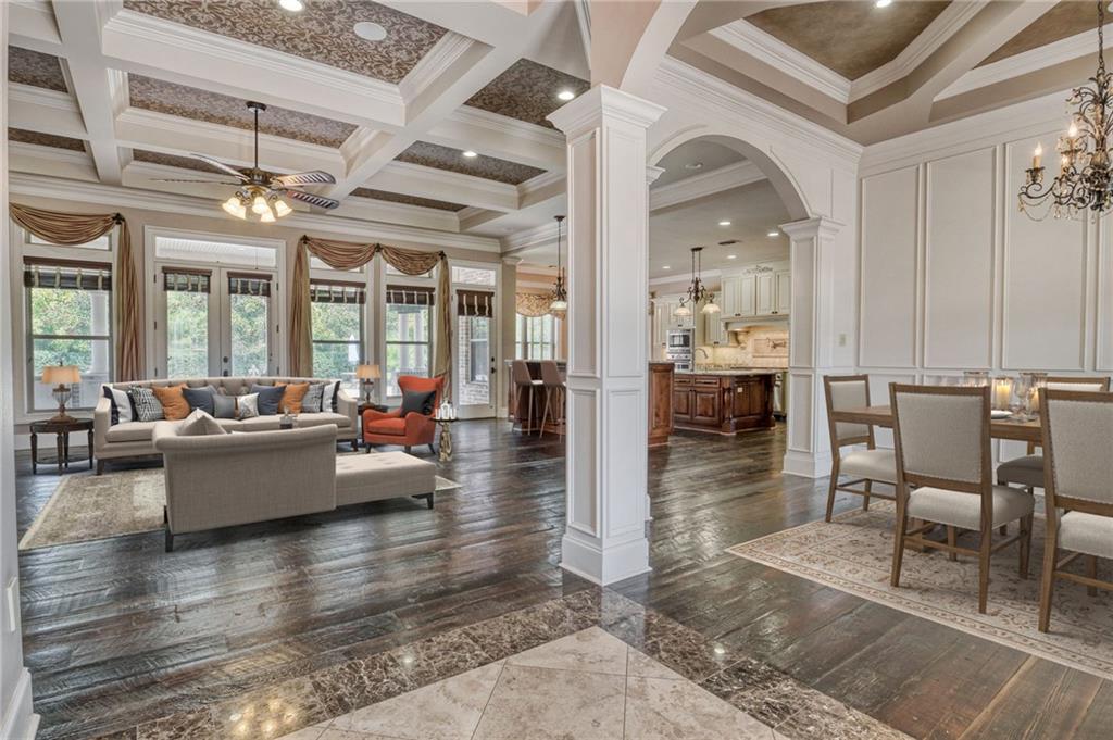 117 HARDWOOD Drive