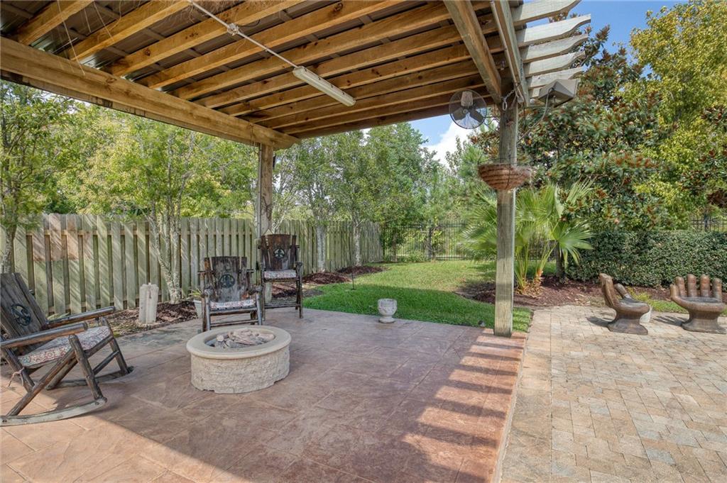 117 HARDWOOD Drive