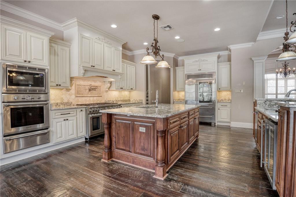 117 HARDWOOD Drive