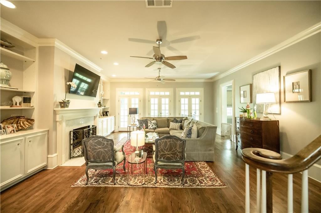 12 GRAND CYPRESS Court
