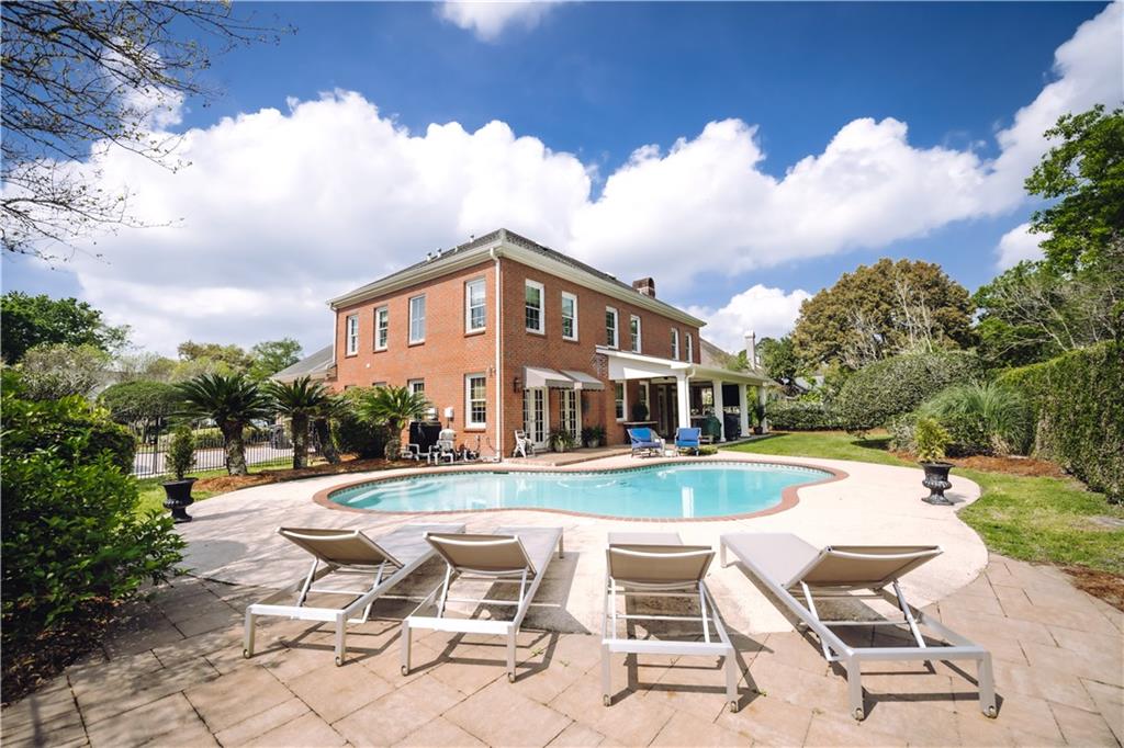12 GRAND CYPRESS Court