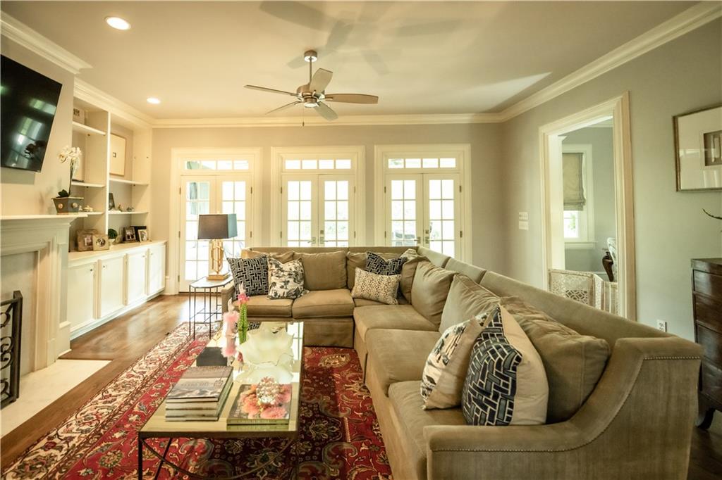 12 GRAND CYPRESS Court