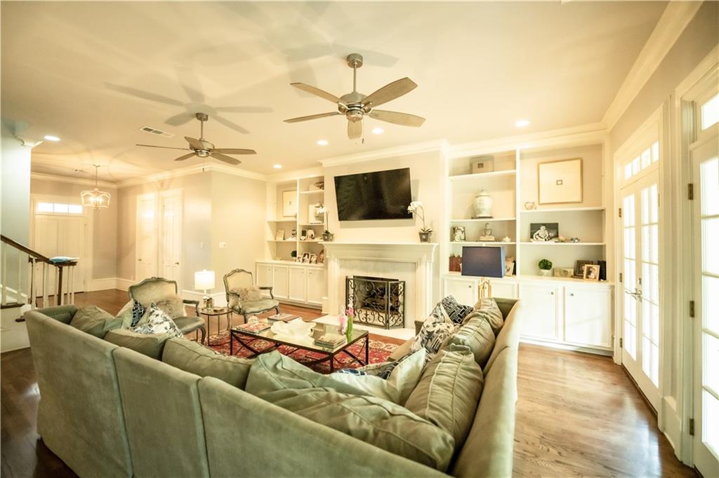 12 GRAND CYPRESS Court