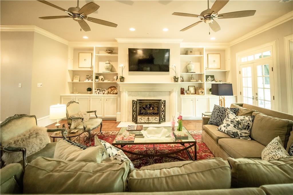 12 GRAND CYPRESS Court
