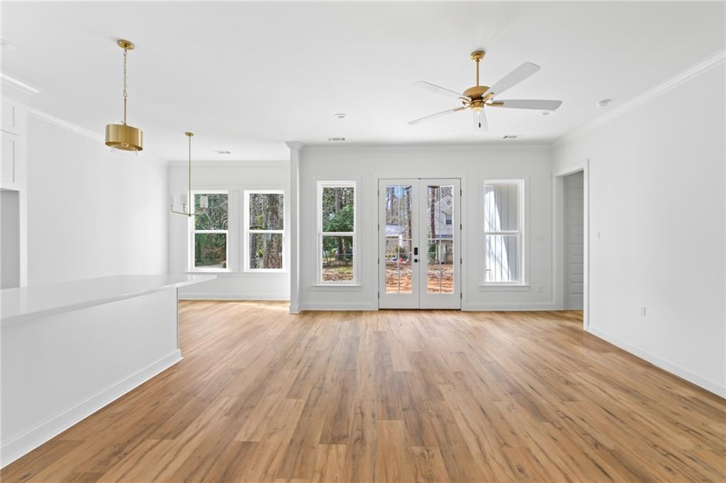 503 W 7TH Avenue
