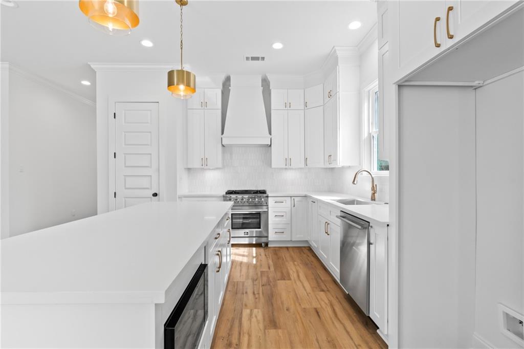 503 W 7TH Avenue