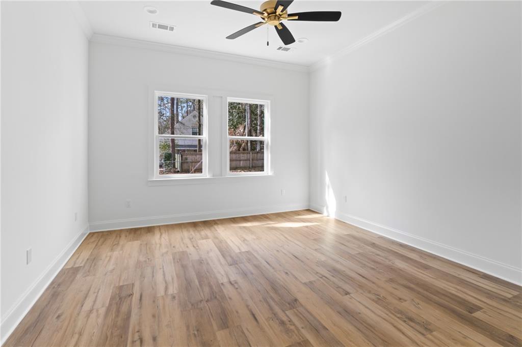 503 W 7TH Avenue