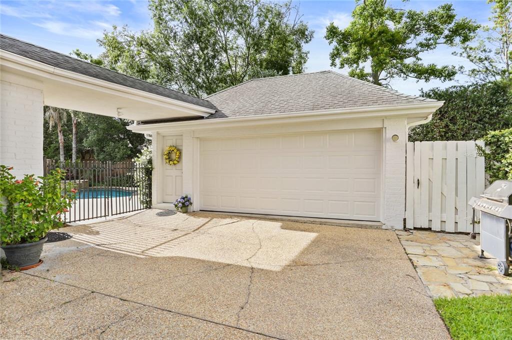 137 LAKEWOOD ESTATES Drive