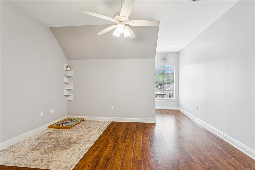 141 SAINT CALAIS Place
