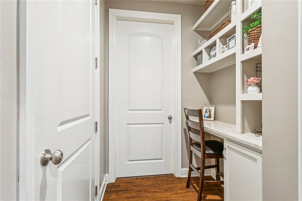 141 SAINT CALAIS Place