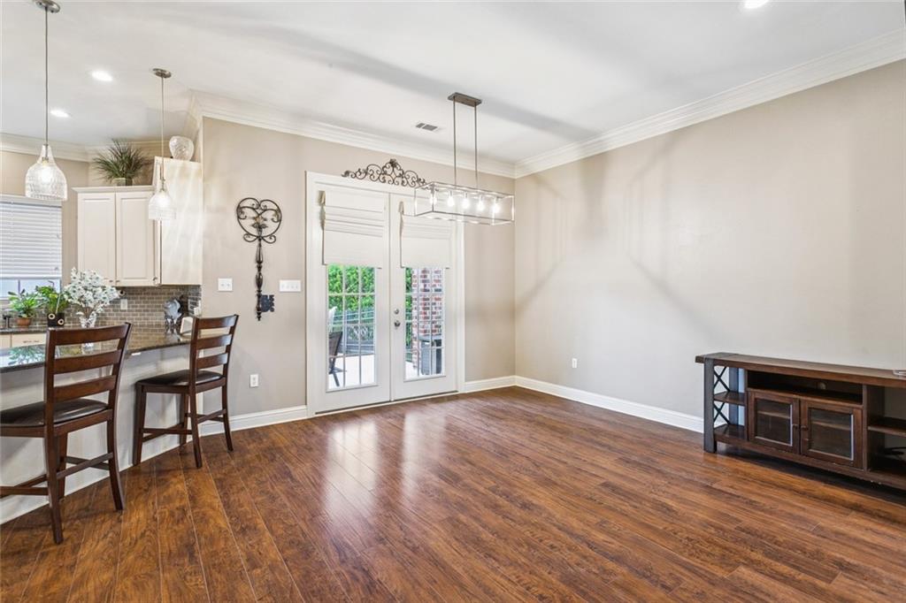 141 SAINT CALAIS Place