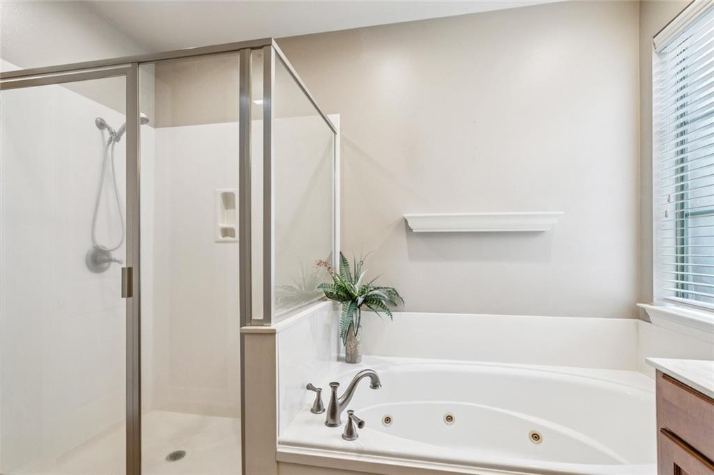 141 SAINT CALAIS Place