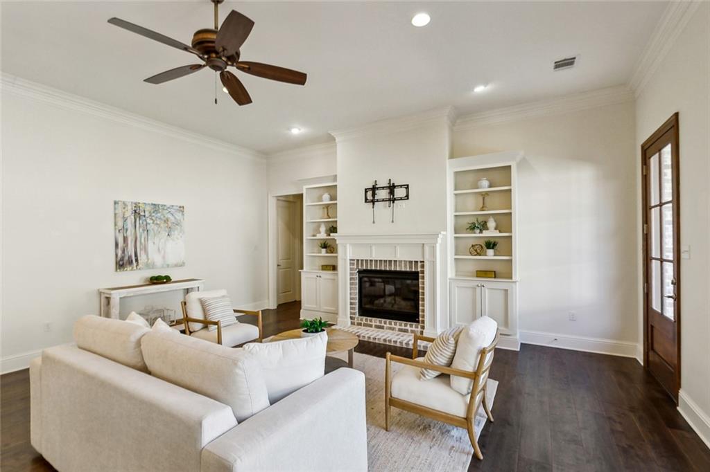 116 ST. CALAIS Place