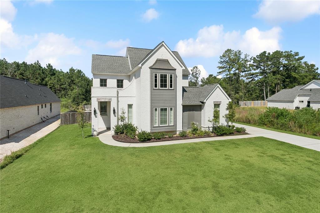 383 RUE CHARLOTTE Road