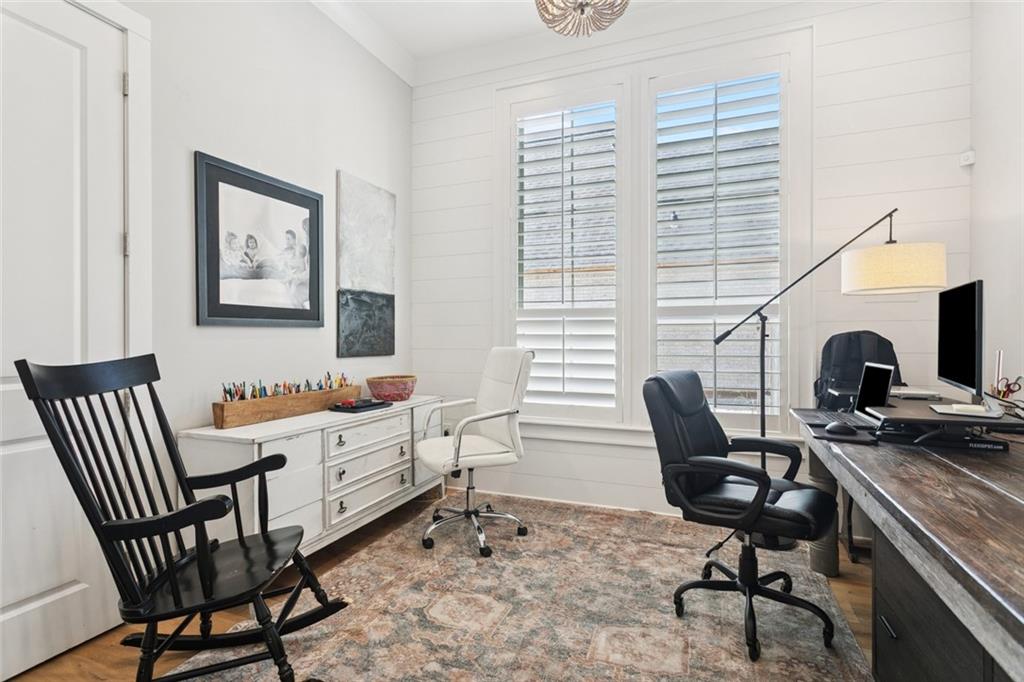 383 RUE CHARLOTTE Road